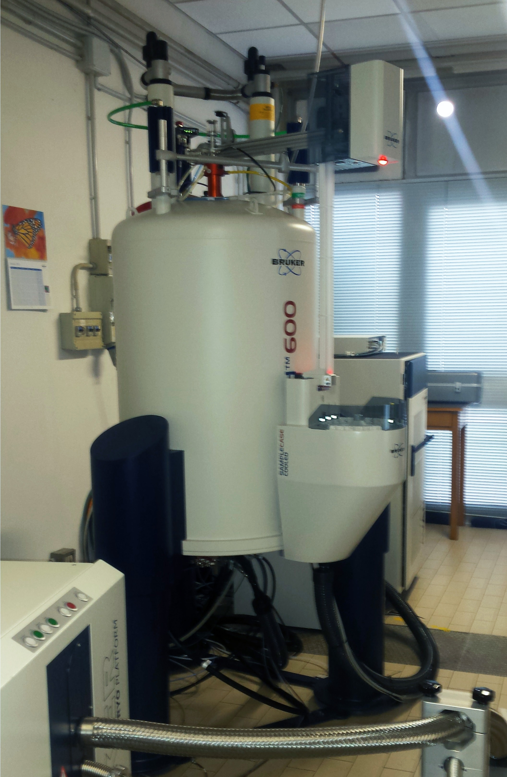 NMR600 Avance III HD